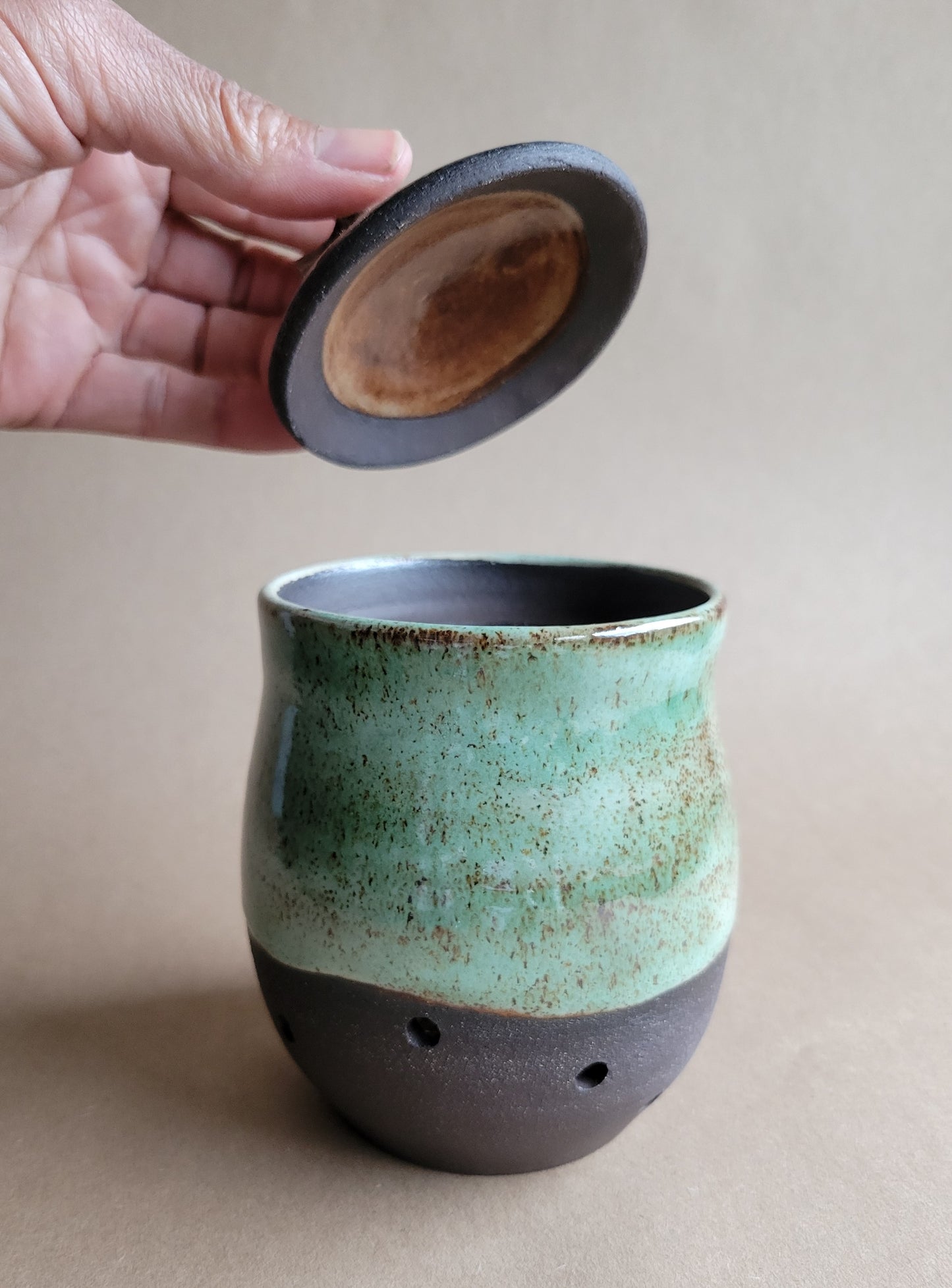 Garlic Keeper Speckled Green