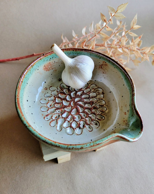 Garlic Grater Bowl Speckled Green