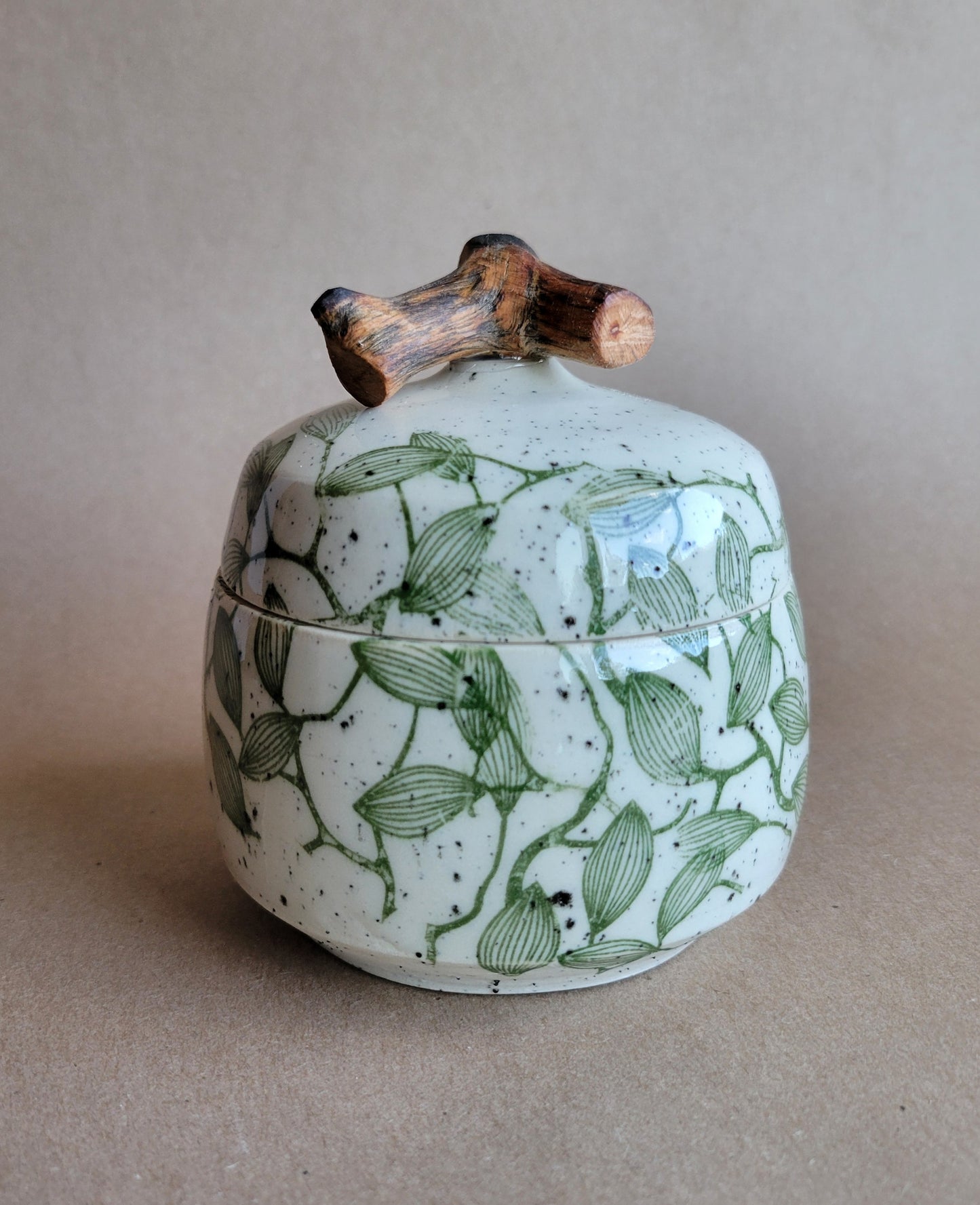 Speckled Treasure Box Pods