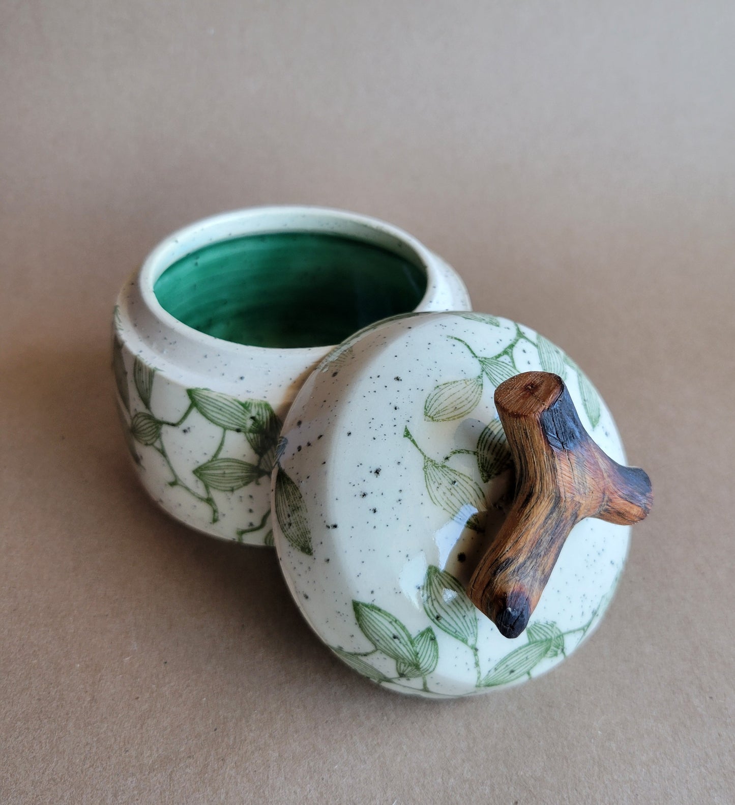 Speckled Treasure Box Pods