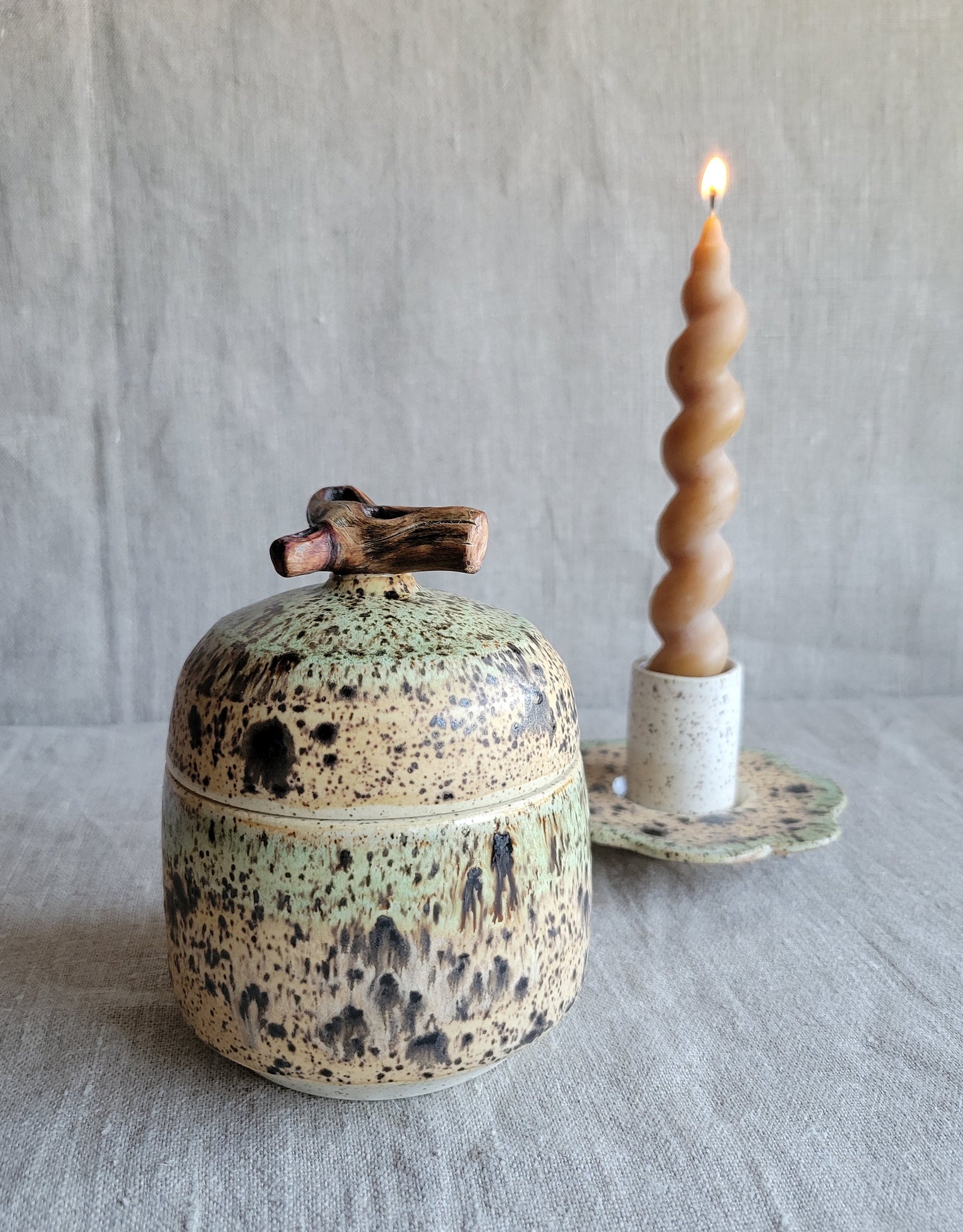 Speckled Treasure Box Sandstone